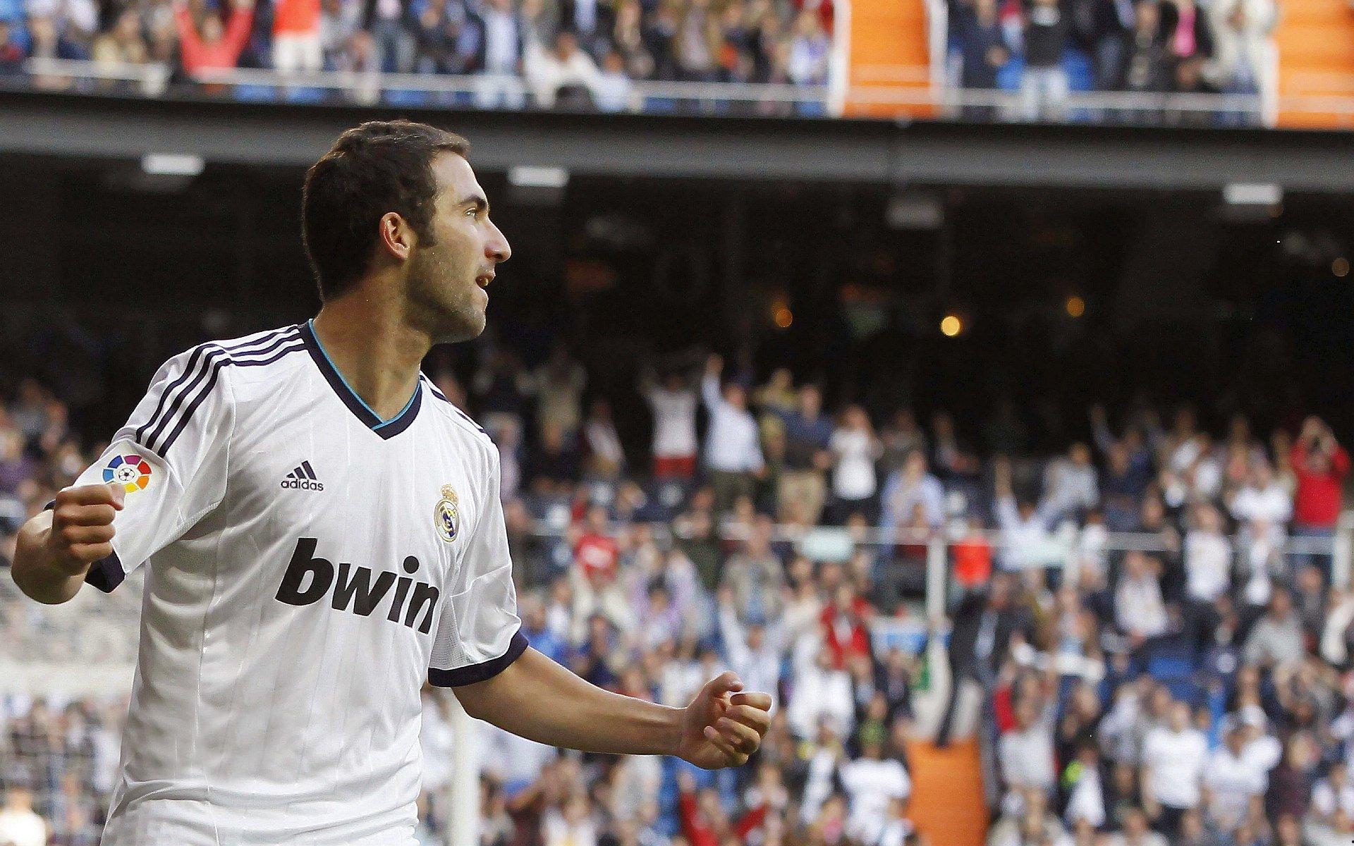 44分狂胜骑士仍留遗憾 詹姆斯赛后坦言,我远未完美