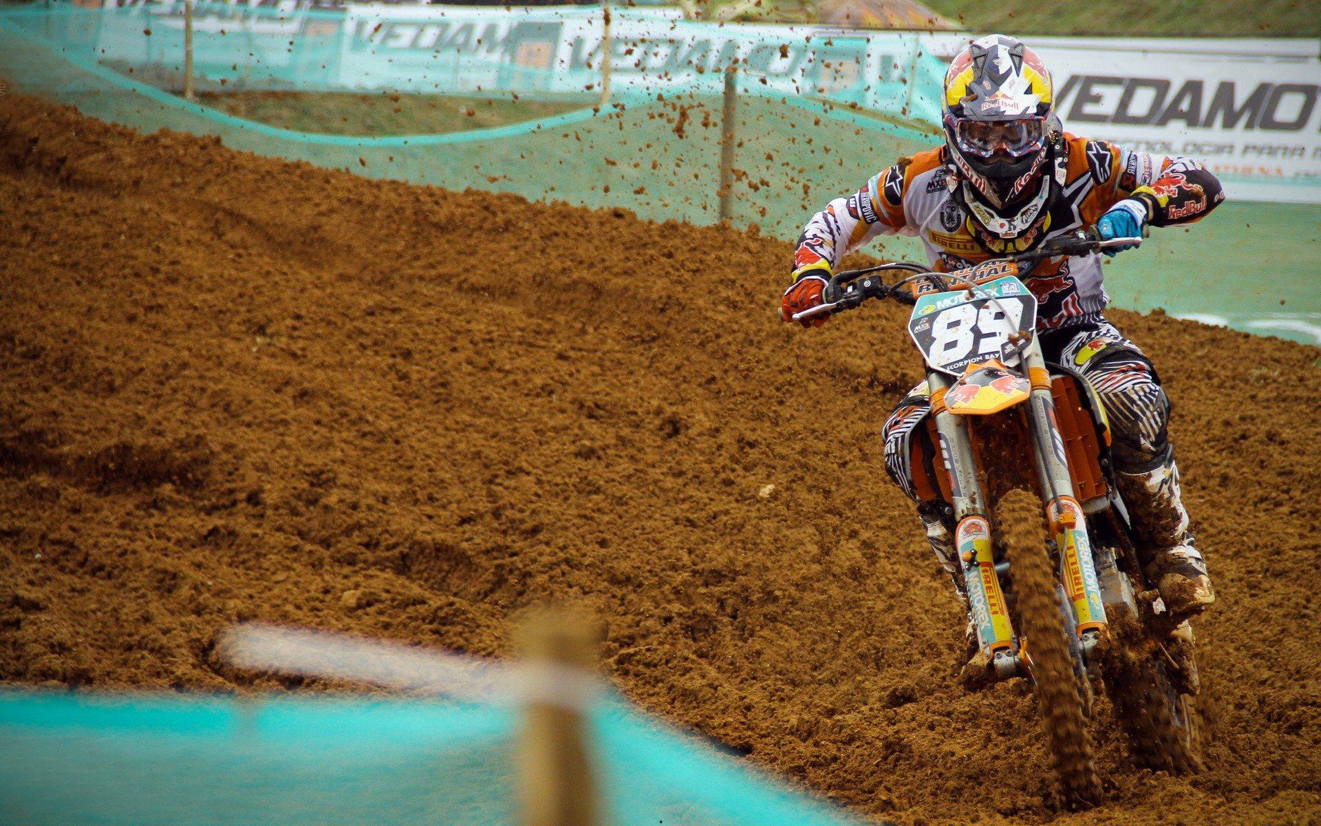 湖人官方新赛季预告MV震撼发布！紫金王朝新篇章引燃期待